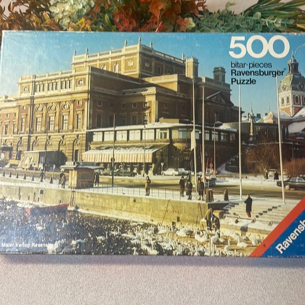 Ravensburger puzzle - Picture 1 of 6
